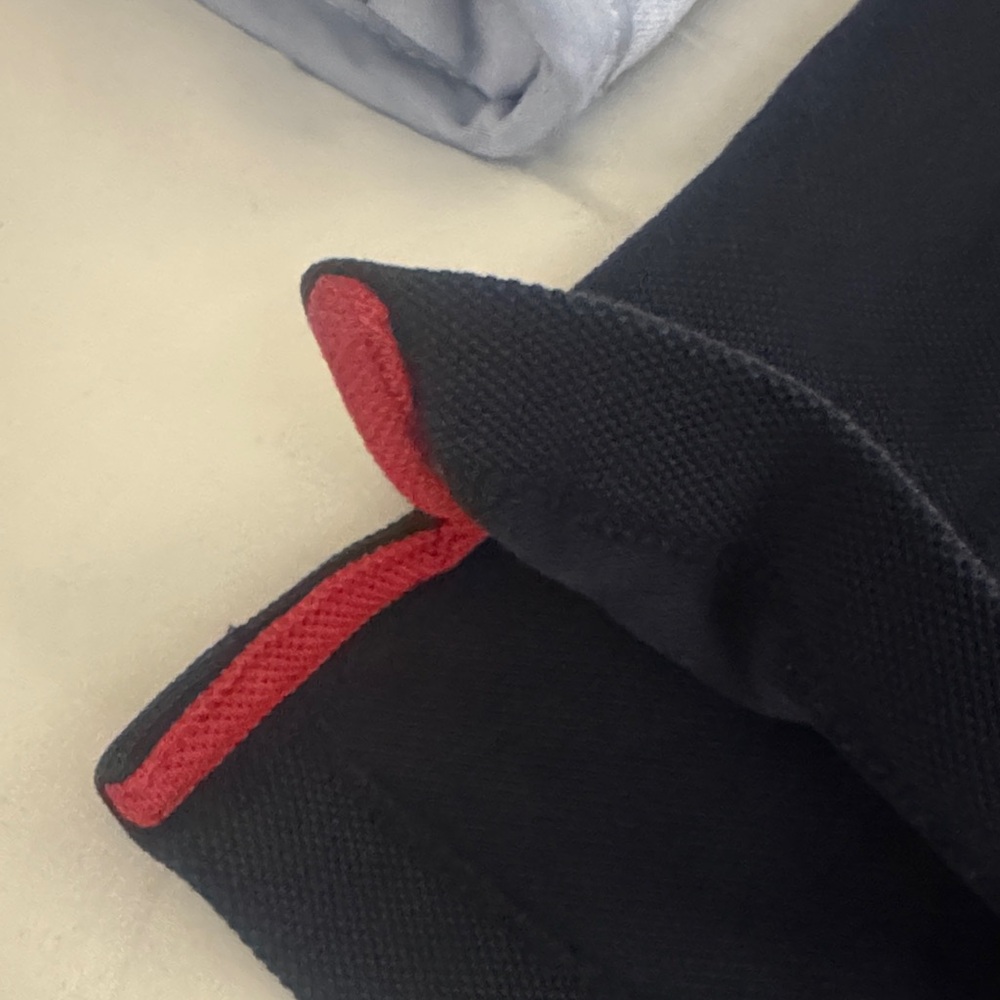 Carolina Herrera Men's Dark Blue Polo with Red Accents - Picture 6 of 10
